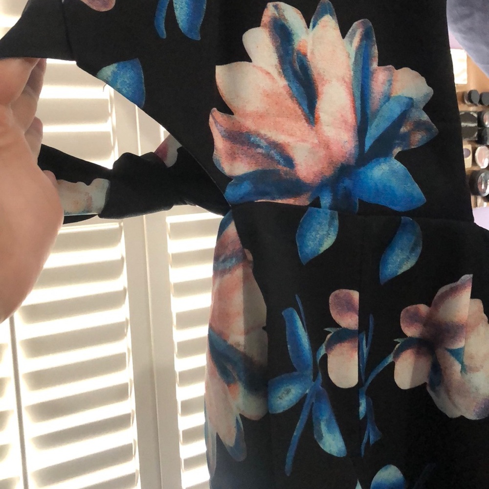 LUXXEL ROMPER - Picture 4 of 4